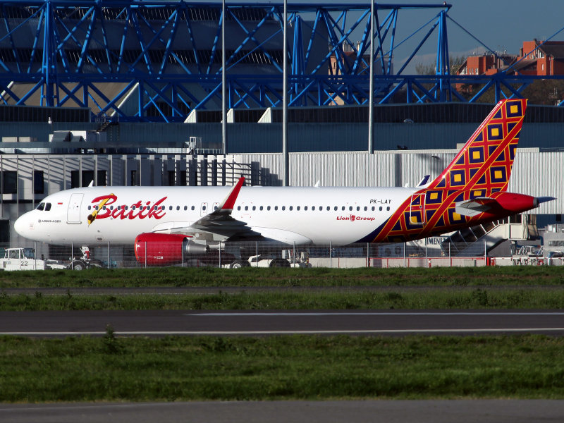 A320 PK-LAY