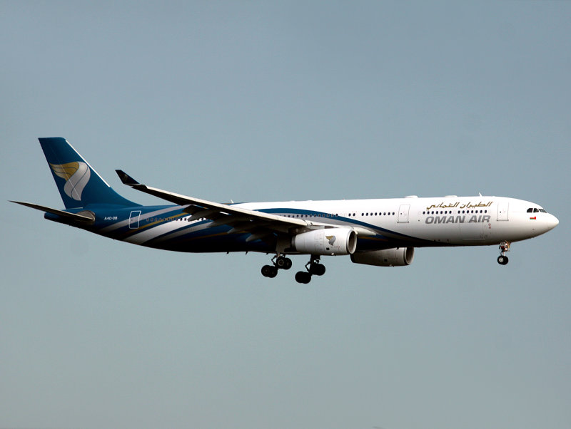 A330-300 A40-DB