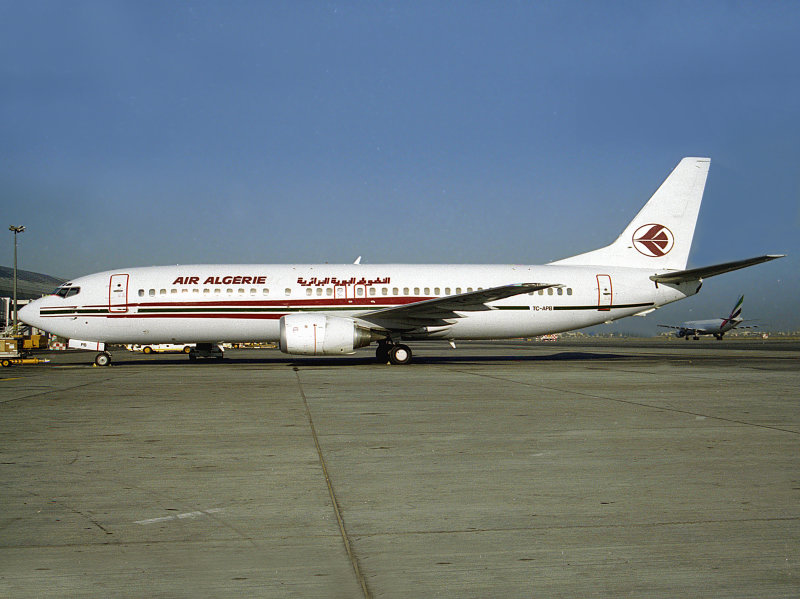 B737-400 TC-APB  
