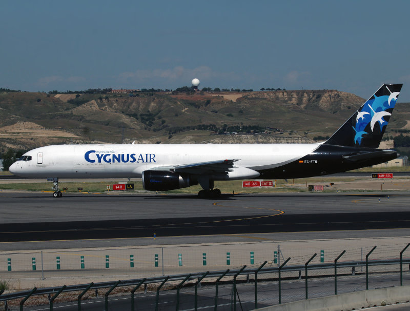 B757-200F EC-FTR