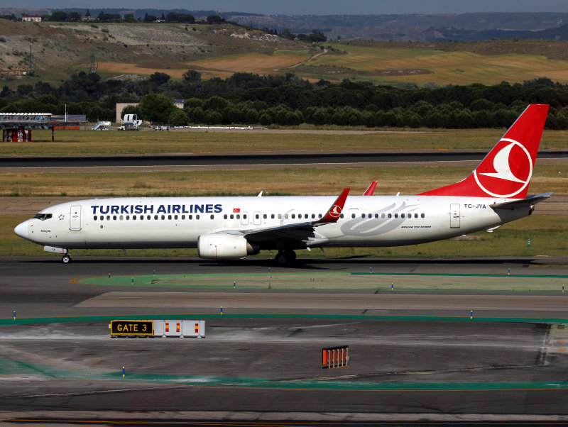 B737-900 TC-JYA