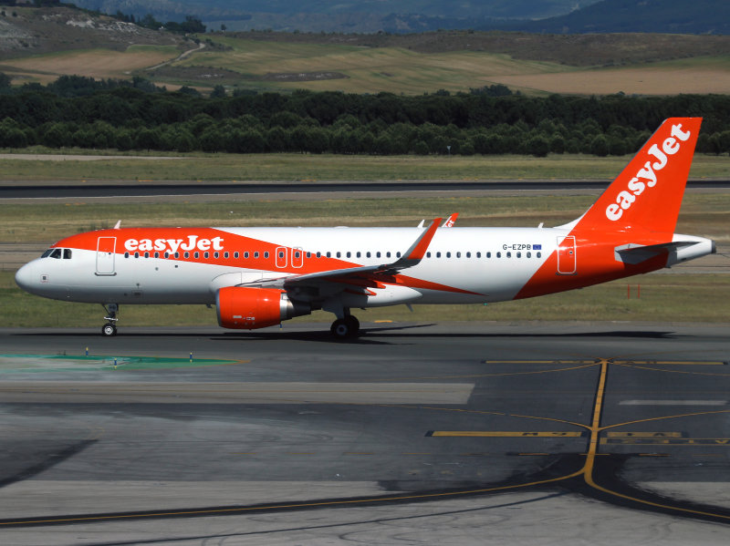 A320 G-EZPB