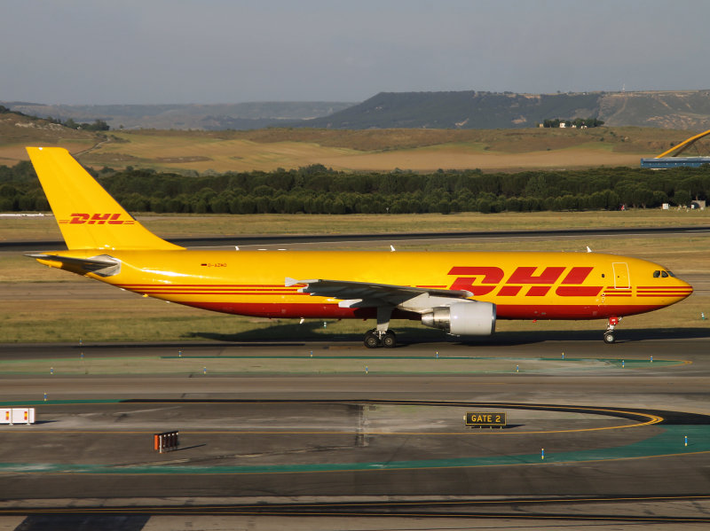 A300F D-AZMO