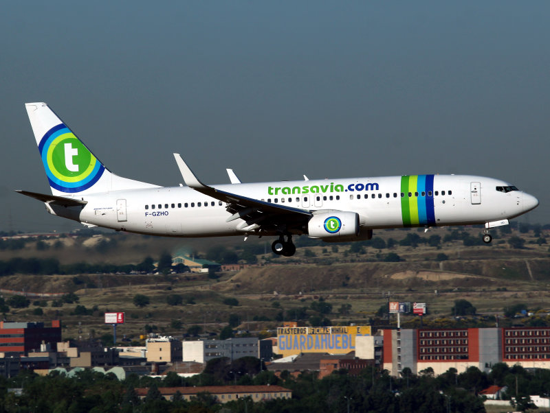 B737-800 F-GZHO