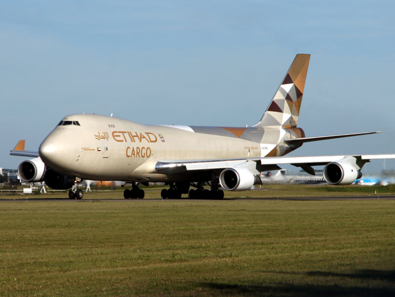 B747-400 N476MC