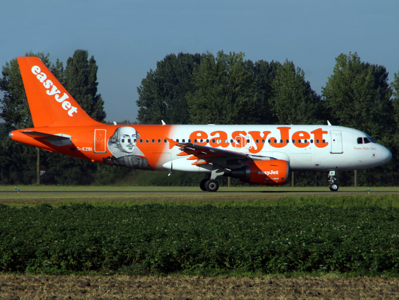 A319 G-EZBI