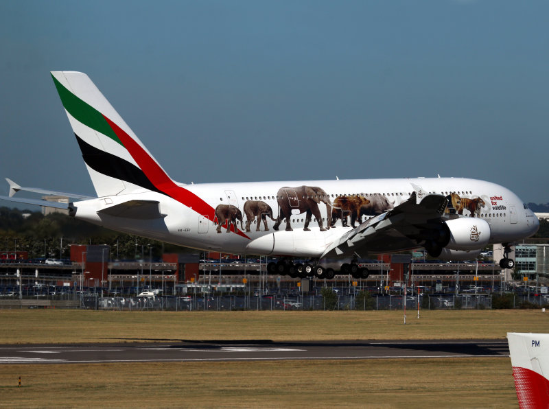 At LHR for 09L