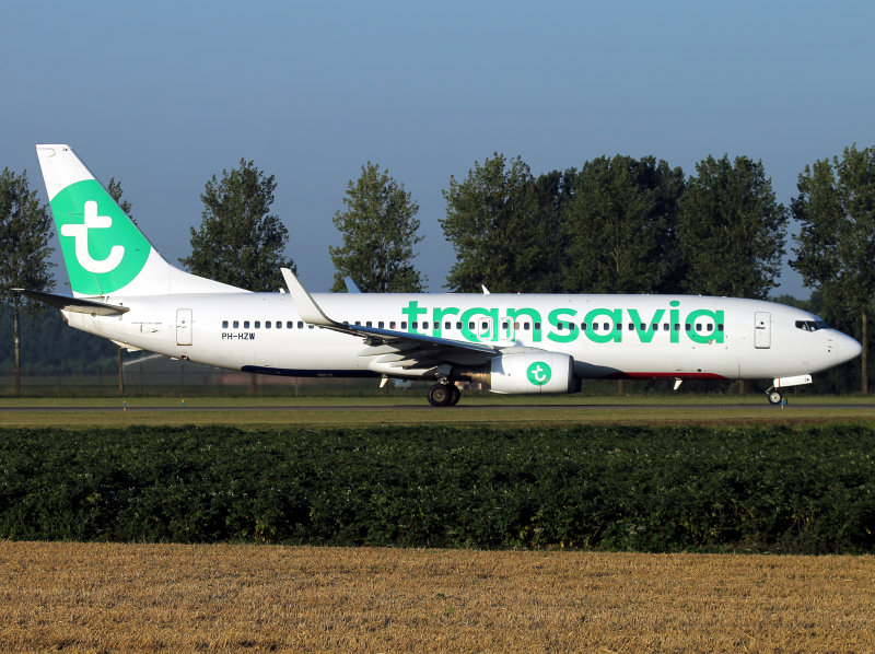 B737-800 PH-HZW