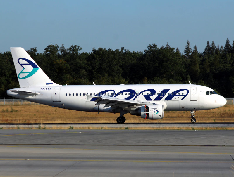 A319 S5-AAX