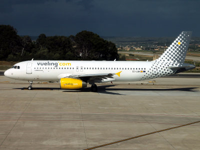 A320  EC-LQN  