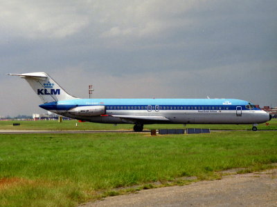 DC9-30  PH-DNP 