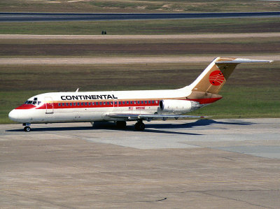 DC9-15  N8901E 