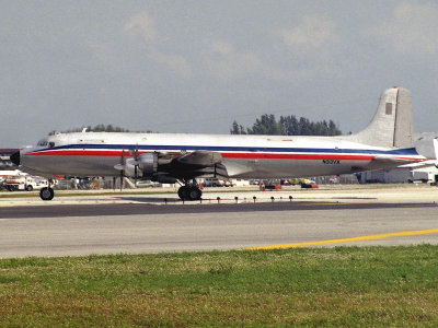 DC-6  N33VX  