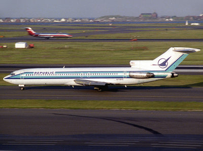 B727-200  N718RC 