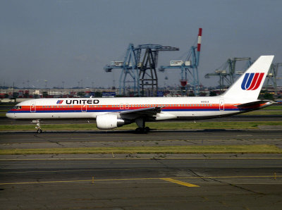 B757-200  N515UA 