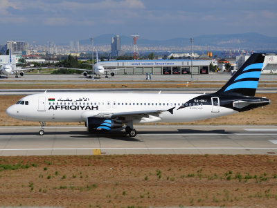 New colours for Afriqiyah of Libya!! At Istanbul on take off roll..