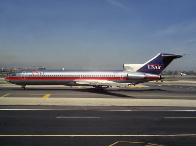 B727-200 N762US  