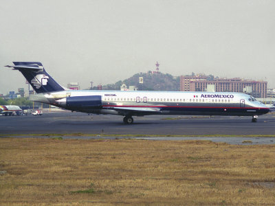 MD-87  N803ML 