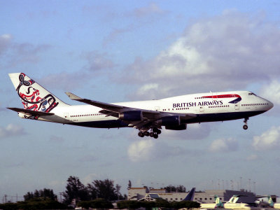 B747-400  G-BNLG   