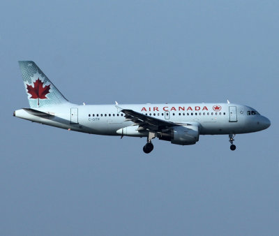 Finals from St John's Canada for 27L, taken on a long zoom from near 27R...