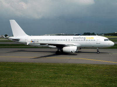 A320  EC-LQL 