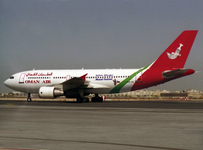 A310-300  A40-OC  DXB  CPD.jpg