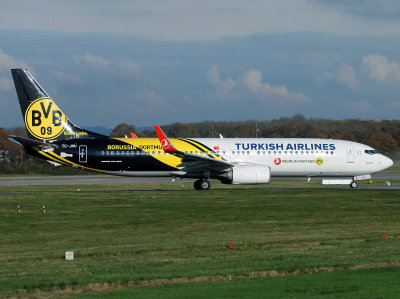 Crazy garish special scheme for this 737..see the A321 in the same livery!!