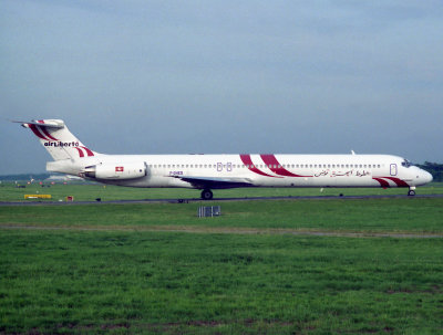 MD83  