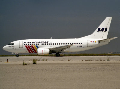 B.737-500 SE-DNB ATH 1992.jpg