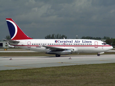 B737-200 N206AU 