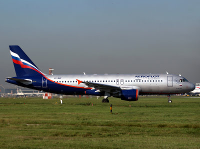 A320 VP-BMF 