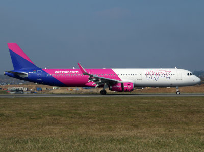 A321 HA-LXC 