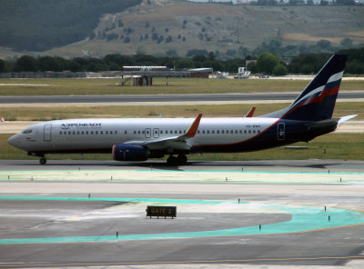 B737-800 VP-BWC 