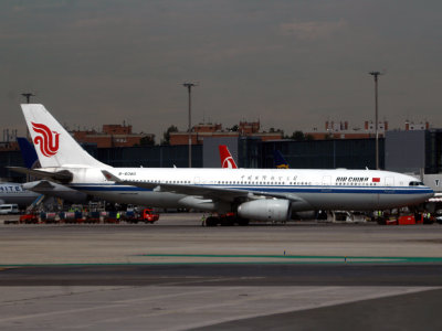 A330-200 B-6080 