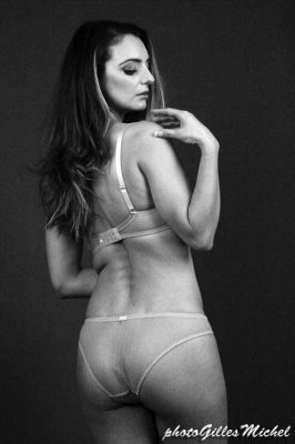 Emily-016.jpg