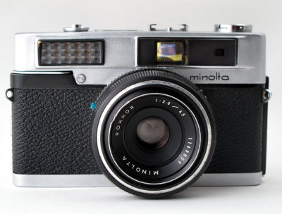 03 Minolta Uniamat Rangefinder.jpg