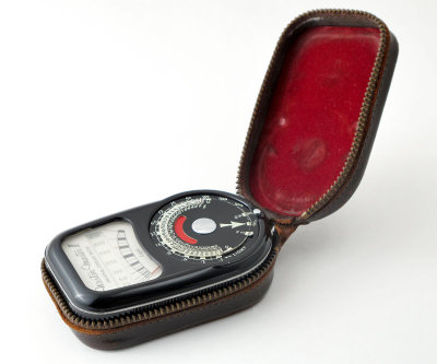 05 Western Master II Lightmeter.jpg