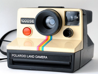 06 Polaroid 1000 SE Camera.jpg