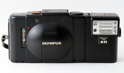 06 Olympus XA.jpg