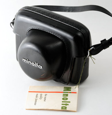 11 Minolta Autopak 700 126 Film Camera.jpg