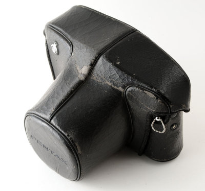 10 Pentax MV Black Body.jpg