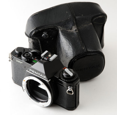 08 Pentax MV Black Body.jpg