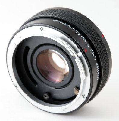 02 Vivitar 2X Converter FL-FD.jpg