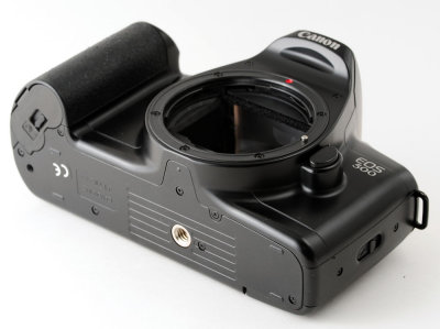 04 Canon EOS 500 SLR Body.jpg