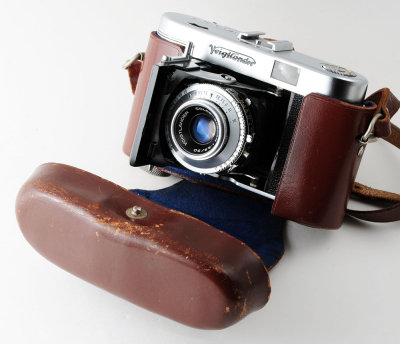 11 Voigtlander Vito IIa Camera.jpg