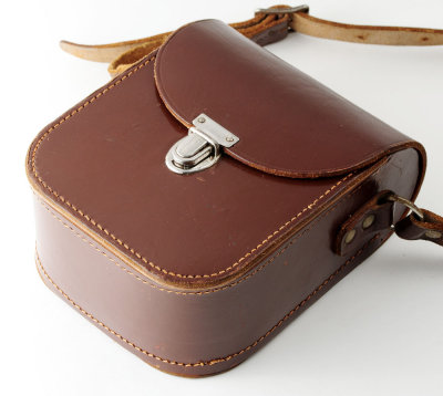 03 Homa Curved Brown Leather Case.jpg