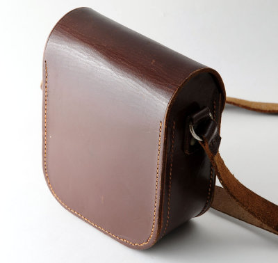 02 Homa Curved Brown Leather Case.jpg