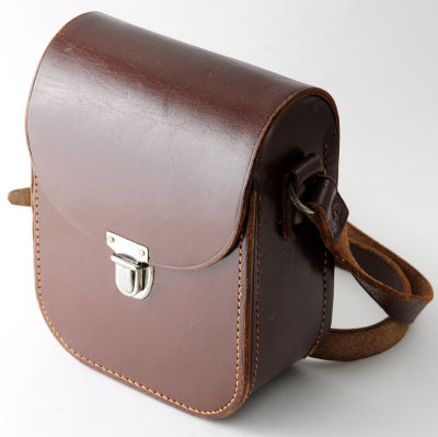 01 Homa Curved Brown Leather Case.jpg