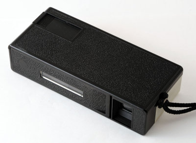 05 Kodak Pocket Instamatic 100 Camera Outfit.jpg