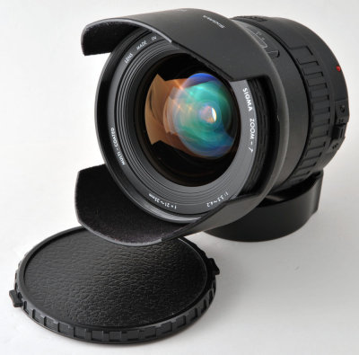 01 Sigma 21-35mm f3.5~4.2 AF Zoom Canon EF.jpg